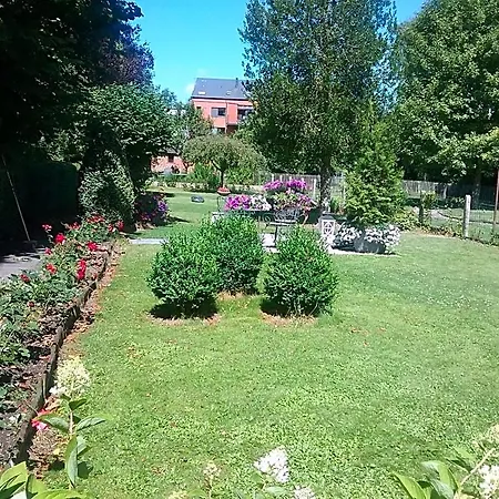 Bed & Breakfast Au Jardin Fleuri 3*