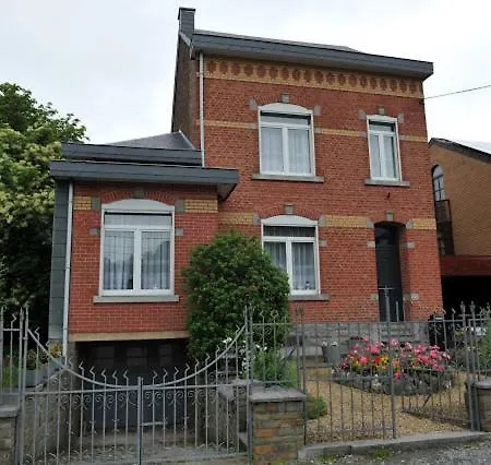 Au Jardin Fleuri Bed & Breakfast Marche-en-Famenne