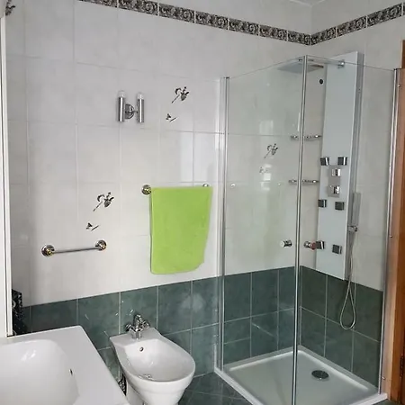 Au Jardin Fleuri Bed & Breakfast